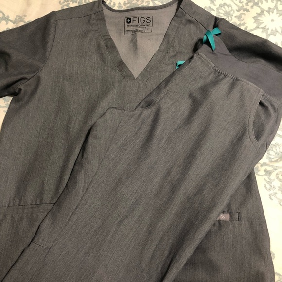Figs Tops - Figs scrubs size Medium